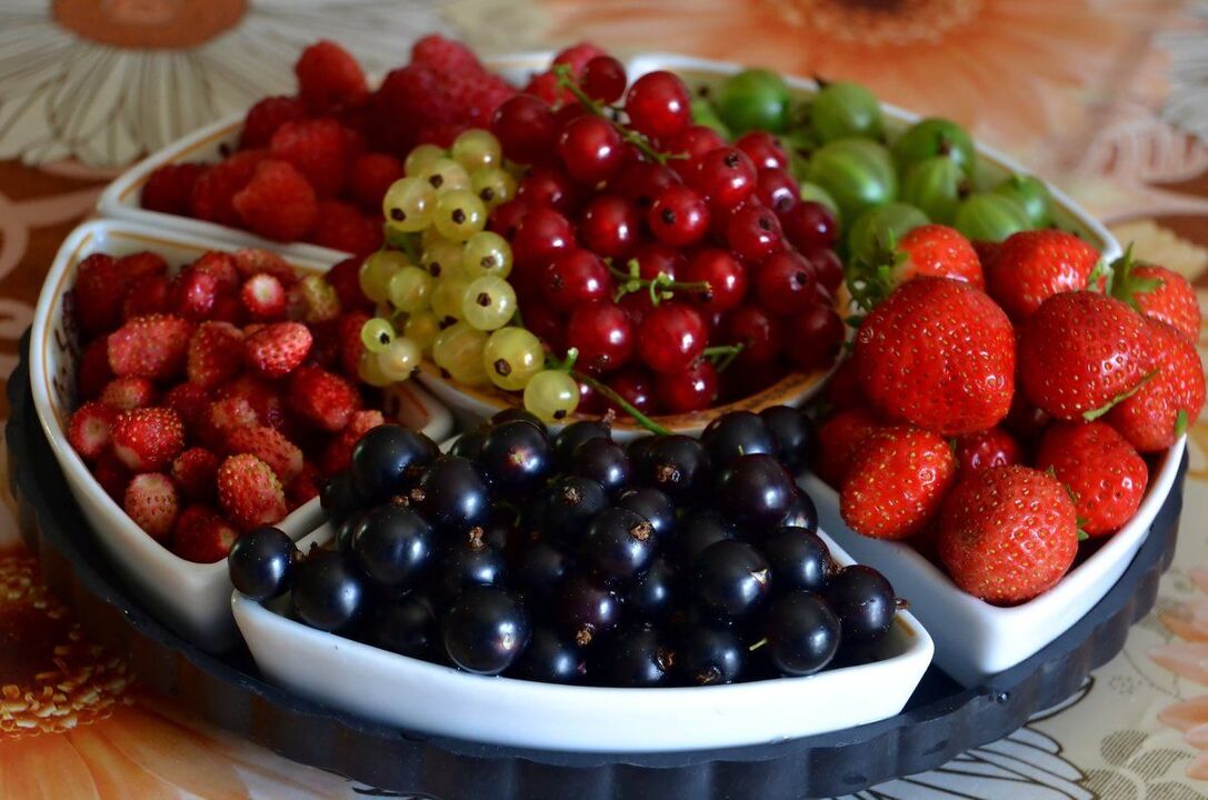 плодове и горски плодове за повишаване на потентността