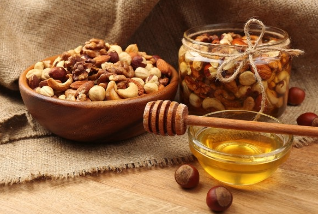 Орехи с мед